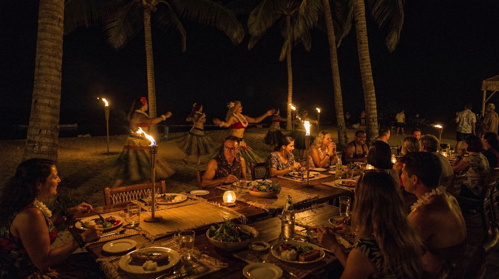 O que esperar de um luau no Havai